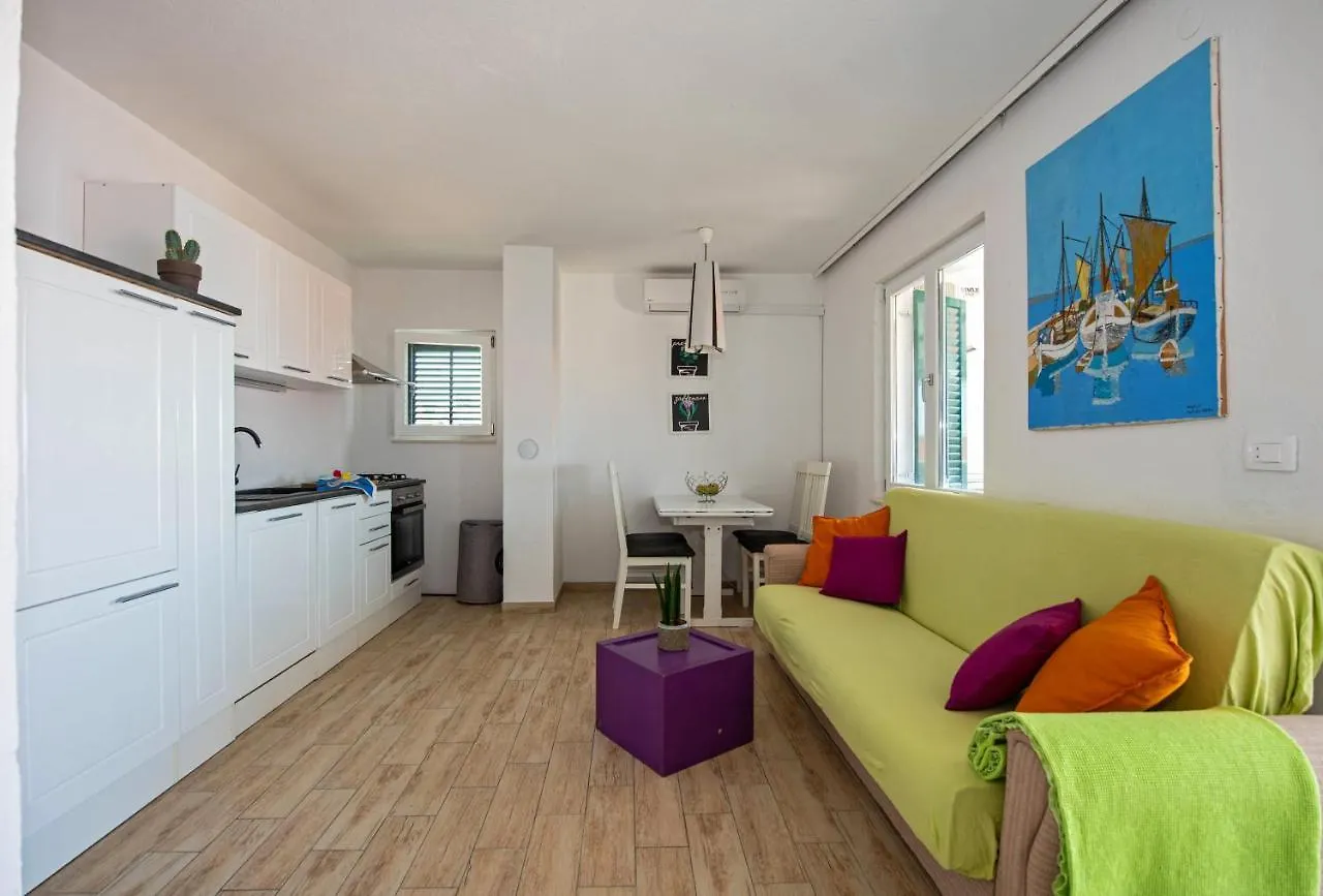 Apartment Zora Trogir